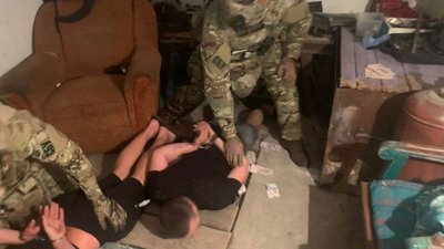 Придбали на двох: на Вінниччині чоловіки незаконно зберігали зброю та боєприпаси