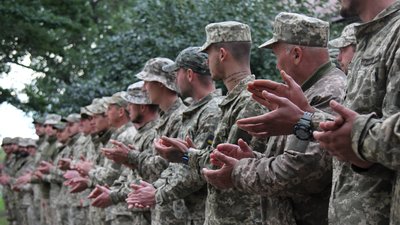 Морпіхів одеської 35 бригади нагородили почесними відзнаками Морпіхів одеської 35 бригади нагородили почесними відзнаками