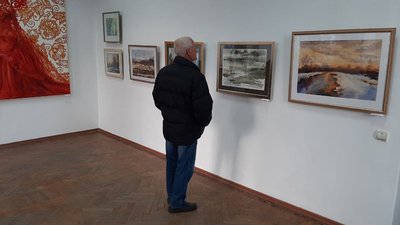 У херсонській виставковій залі відкрилась виставка "Крижані візерунки: зимова тематика" У херсонській виставковій залі відкрилась виставка "Крижані візерунки: зимова тематика"
