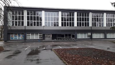 "Тепліше стало": у Полтаві завершують ремонт у дитячо-юнацькій спортшколі