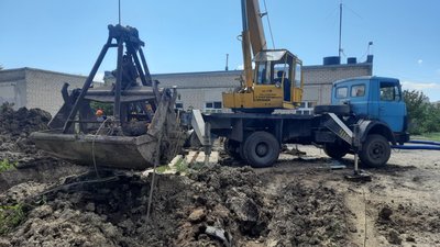 Аварія на колекторі у Херсоні: п'ять днів ремонтують, працюватимуть і у вихідні