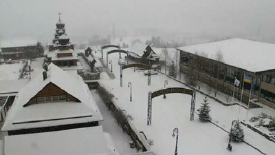 На Львівщині гірськолижні курорти засипало снігом