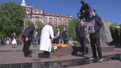 У Кривому Розі вшанували пам'ять загиблих у Другій світовій війні У Кривому Розі вшанували пам'ять загиблих у Другій світовій війні