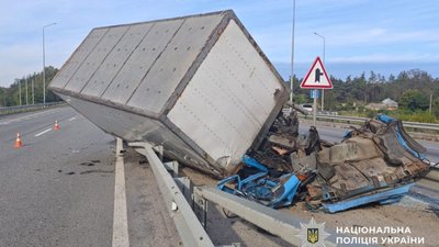 Смертельна ДТП на трасі Київ–Харків: у Полтавській області загинув водій вантажівки