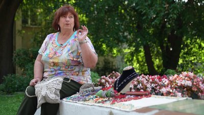 Майстриня з Черкас створює унікальне намисто