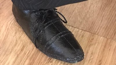 "Ідея сподобалася людям": лялькарка з Вінниці запатентувала "бойових гусаків" та "Бориса Джонсона" "Ідея сподобалася людям": лялькарка з Вінниці запатентувала "бойових гусаків" та "Бориса Джонсона"