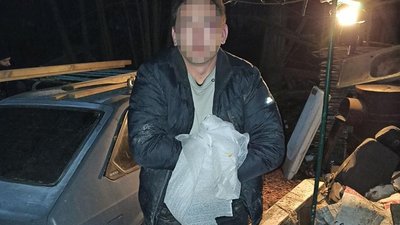 У Житомирі чоловік прийшов на масаж, побив і пограбував масажистку