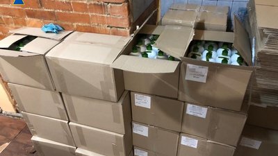 На Житомирщині викрили підприємців, які виготовляли підроблені антисептики На Житомирщині викрили підприємців, які виготовляли підроблені антисептики