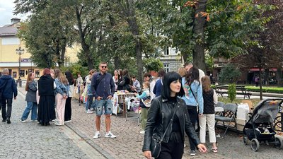 Благодійний ярмарок на підтримку військових Благодійний ярмарок на підтримку військових