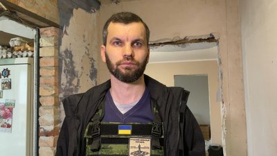 "Швацький батальйон". У Харкові волонтери виробляють бронежилети для передової "Швацький батальйон". У Харкові волонтери виробляють бронежилети для передової