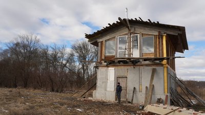 Батько Героя Небесної Сотні живе на недобудованій дачі у Чугуєві, до якої не проведені комунікації Батько Героя Небесної Сотні живе на недобудованій дачі у Чугуєві, до якої не проведені комунікації