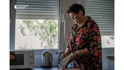 "Нормальні будиночки нам поляки зробили, але у своїй хаті краще". Як живуть у модульному містечку в Бородянці