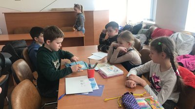 Тернопільська вчителька організувала волонтерську школу Тернопільська вчителька організувала волонтерську школу
