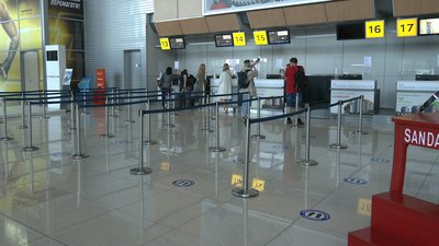 Облаяв та вдарив працівника харківського аеропорту: чоловіка не допустили на рейс