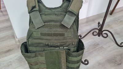 Безпілотник "Орлан-10" та трофеї з передової передали військові у музей Звягеля Безпілотник "Орлан-10" та трофеї з передової передали військові у музей Звягеля
