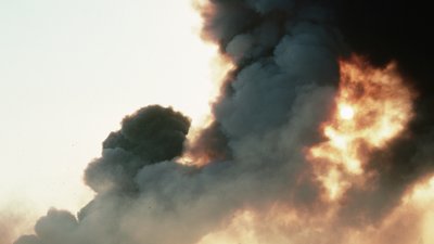 Дим від вибуху