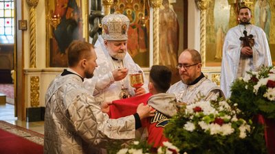 Причастя у Свято-Михайлівському соборі