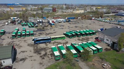 У Дніпрі компанія-перевізник заявляє, що зменшить кількість автобусів на чотирьох маршрутах У Дніпрі компанія-перевізник заявляє, що зменшить кількість автобусів на чотирьох маршрутах