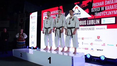 чемпіони чемпіони