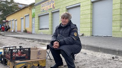 "Живемо, а що робити?": фоторепортаж з деокупованого Куп'янська-Вузлового на Харківщині "Живемо, а що робити?": фоторепортаж з деокупованого Куп'янська-Вузлового на Харківщині