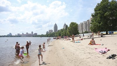 У воді на п'ятьох пляжах Києва виявили кишкову паличку