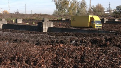 Львів'ян закликають сортувати органіку та привозити на переробку листя Львів'ян закликають сортувати органіку та привозити на переробку листя