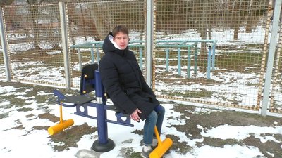 Орбітрек, тренажери для спини та ніг: на території школи в Миколаєві встановили спортивний майданчик Орбітрек, тренажери для спини та ніг: на території школи в Миколаєві встановили спортивний майданчик