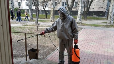 Рятувальники Херсонщини продовжують проводити дезінфекцію соціальних об'єктів