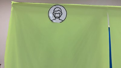 Кабінка для голосування людей з підвищеною температурою