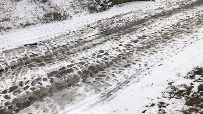 Через нерозчищені дороги у Полтаві планують розірвати договір із підрядною організацією Через нерозчищені дороги у Полтаві планують розірвати договір із підрядною організацією