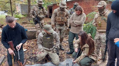У Львові американські піхотинці тренують українських добровольців