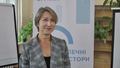 У Запорізькій бібліотеці відкрили простір для переселенок У Запорізькій бібліотеці відкрили простір для переселенок