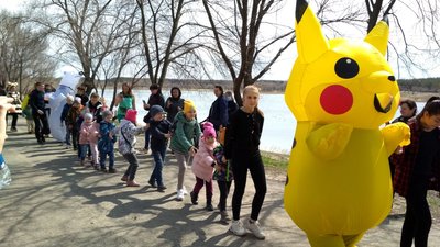 Зібрали 100 мішків сміття: у Сєвєродонецьку провели толоку Зібрали 100 мішків сміття: у Сєвєродонецьку провели толоку