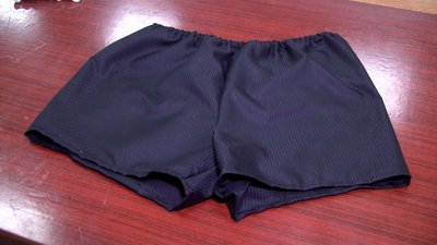 Студенти коледжу з Вінниччини шиють спіднє для оборонців