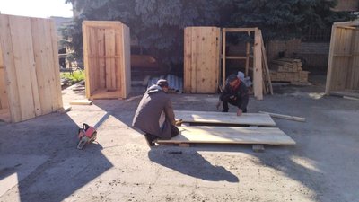 На території Торецької громади встановили вуличні вбиральні та ємності з водою