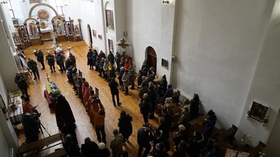 У Харкові прощаються з Володимиром Вакуленком, якого вбили російські військові У Харкові прощаються з Володимиром Вакуленком, якого вбили російські військові