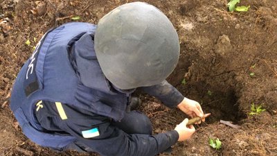 На Черкащині знайшли сучасні боєприпаси На Черкащині знайшли сучасні боєприпаси