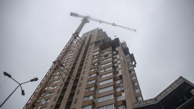 Ремонт будинку на Лобановського, в який влучила російська ракета, завершать весною 2023 року