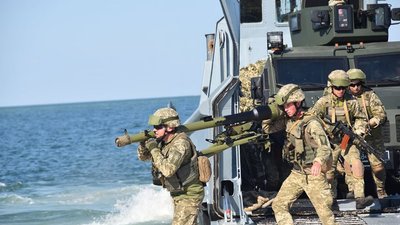 Висадка десанту та напад ворога: як минули збори та навчання ВМС в Чорному морі Висадка десанту та напад ворога: як минули збори та навчання ВМС в Чорному морі