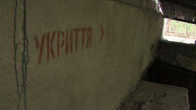 Замість укриття — затоплений підвал. Запоріжці вимагають усунути аварійний стан підвального приміщення в їхньому будинку