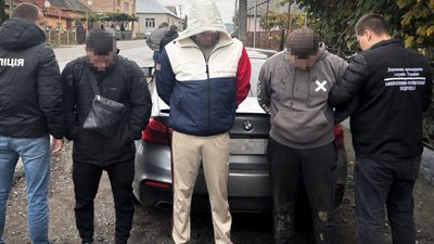 12,5 тисяч доларів за незаконний перетин кордону: затримали підозрюваного закарпатця
