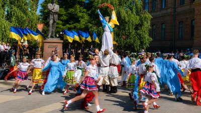 Біля пам’ятника Володимиру Винниченку. 26 червня 2026 року