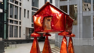 До вересня 2025 в Лондоні просто неба виставляють 17 сучасних скульптур