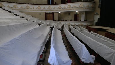 Карантинний сезон: як змінилося життя Рівненського драмтеатру через пандемію Карантинний сезон: як змінилося життя Рівненського драмтеатру через пандемію