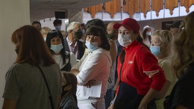 У Чернівцях масово щепили від коронавірусу жителів одного з ОСББ У Чернівцях масово щепили від коронавірусу жителів одного з ОСББ