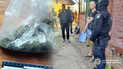 Продаж наркотиків на Чернігівщині: поліцейські затримали підозрюваного