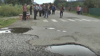 На Франківщині почнуть ремонтувати дорогу "Надвірна-Бистриця"