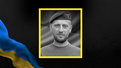 Кулеметник Сергій Микитин
