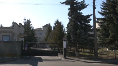 Ситуація із COVID-19 на Волині: де зафіксовані нові спалахи, чи є місця у лікарнях Ситуація із COVID-19 на Волині: де зафіксовані нові спалахи, чи є місця у лікарнях