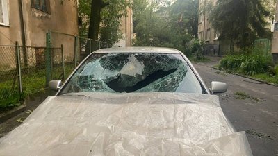 "Аварійні бригади працювали всю ніч": у Львові триває ліквідація наслідків негоди "Аварійні бригади працювали всю ніч": у Львові триває ліквідація наслідків негоди